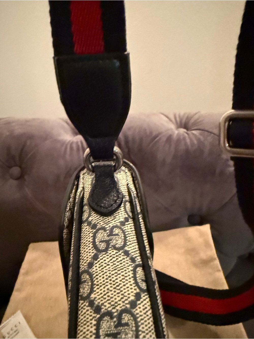 🔥Gucci Beige GG Supreme Crossbody with Navy and Red Web Strap with COA🔥 - Picture 10 of 17
